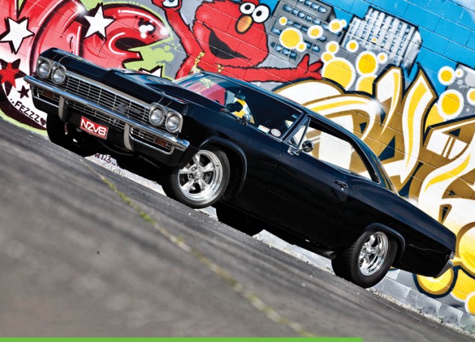 Chevrolet-Impala-V8-67-fq-690x497.jpg
