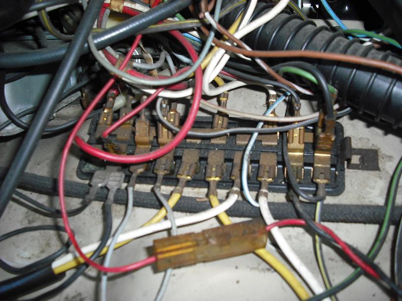 resized fuse box.JPG