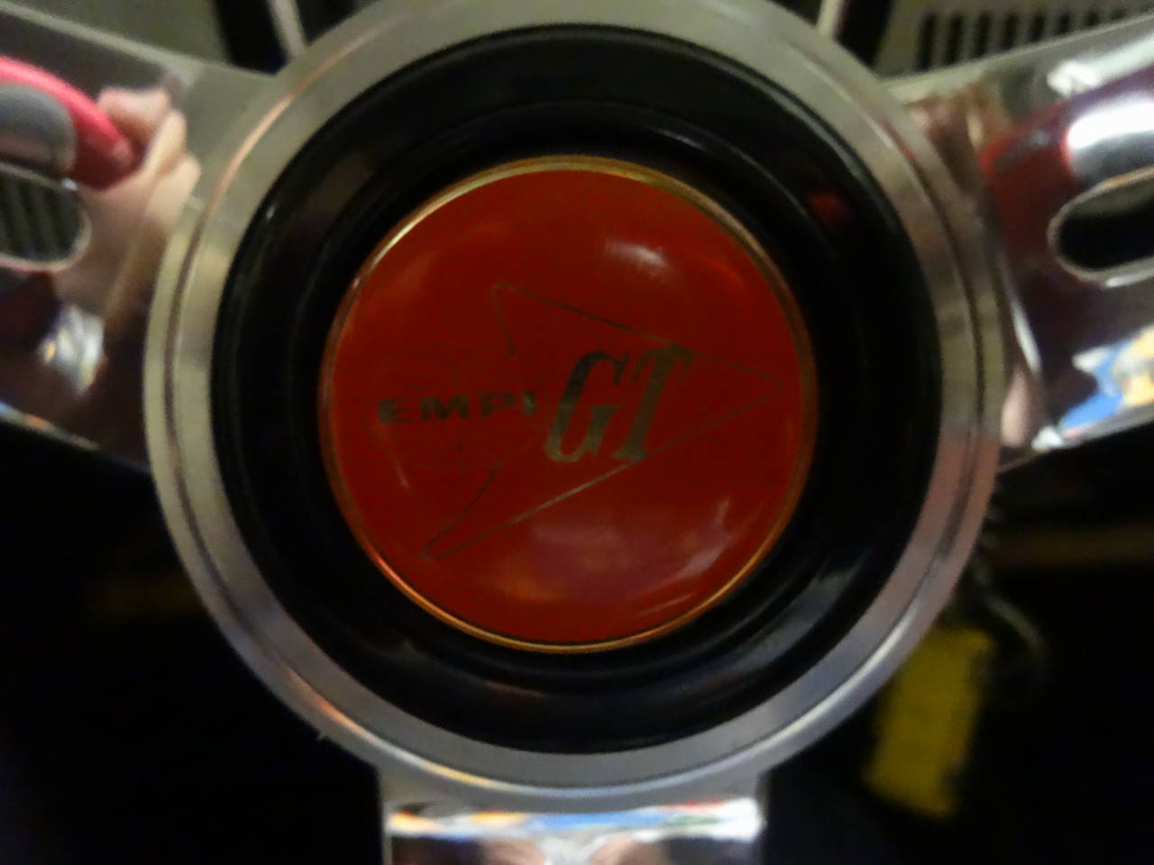 resized horn button .JPG